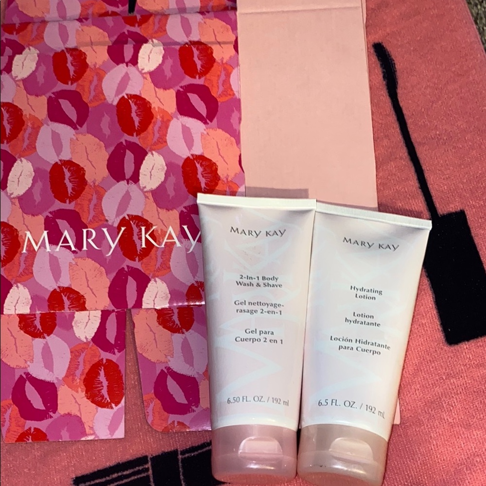 Mary Kay Pink and White Skincare Duo
